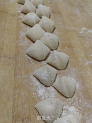 荠菜包子的做法步骤：12