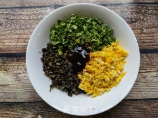 面条菜鸡蛋木耳素饺的做法步骤：13