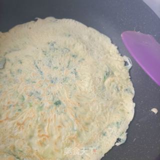 面条菜蛋饼的做法步骤：11