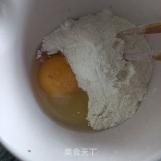 面条菜蛋饼的做法步骤：2