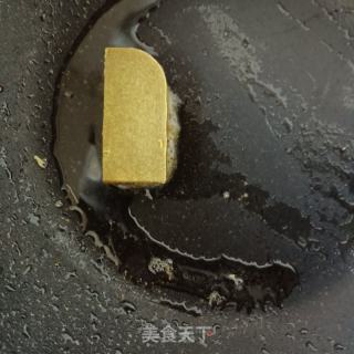 火腿肠炒咖喱饭的做法步骤：4