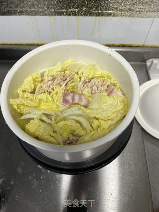 培根炖娃娃菜的做法步骤：2