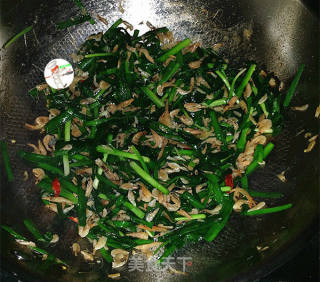 河虾米炒韭菜的做法步骤：8