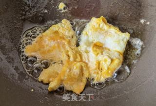 蒸面条菜炒木耳鸡蛋的做法步骤：5