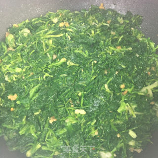 油渣炒荠菜的做法步骤：4
