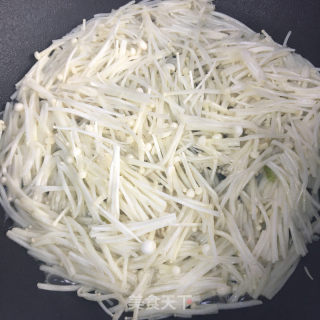 菌菇豆腐汤的做法步骤：6
