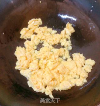 木耳炒蛋的做法步骤：3