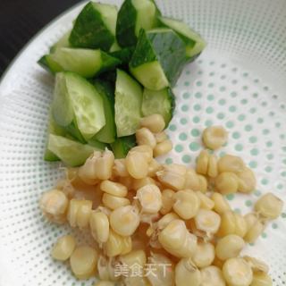 黄瓜竹荪拌鹿心的做法步骤：6