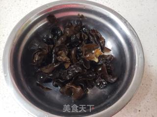 炸酱面的做法步骤：3