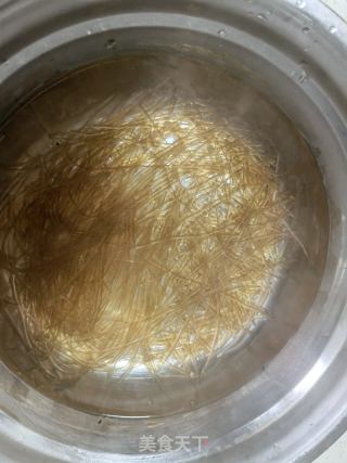酸菜粉丝的做法步骤：1