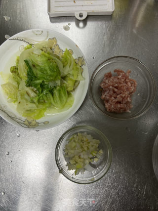 肉丝炒生菜的做法步骤：1