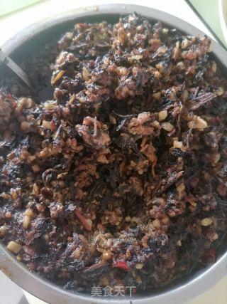 梅干菜肉包的做法步骤：1