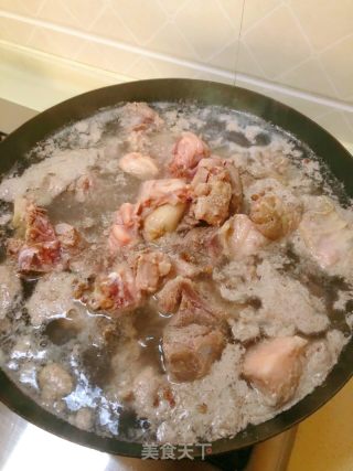 焖羊腿肉的做法步骤：1