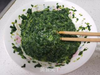 菠菜鸡蛋煎饼的做法步骤：2