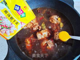 酸汤大骨头的做法步骤：8
