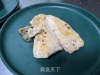 柠檬香煎三文鱼的做法步骤：7