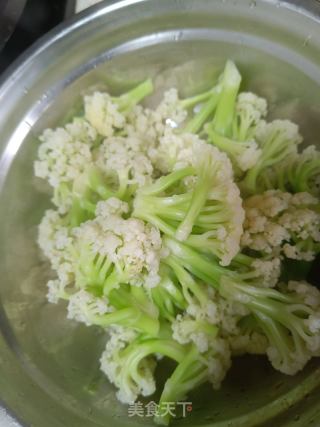 干辣椒爆炒花菜的做法步骤：3