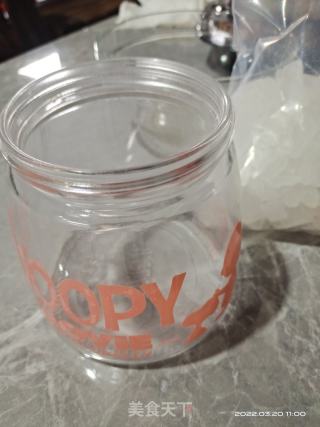 草莓酒的做法步骤：3