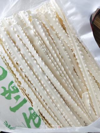 油泼面的做法步骤：1