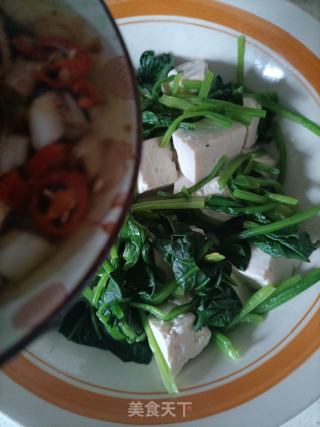 减脂晚餐：蒜蓉菠菜豆腐的做法步骤：9