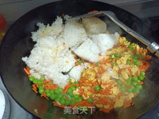 五彩缤纷蛋炒饭的做法步骤：7