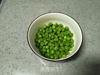 五彩缤纷蛋炒饭的做法步骤：4