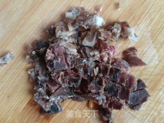 皮蛋腊肉粥的做法步骤：2