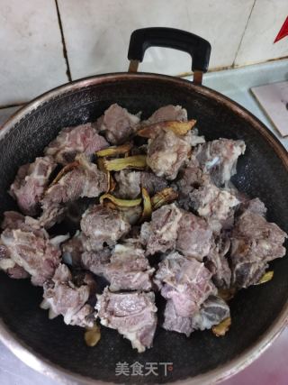 何小侠咖喱牛排的做法步骤：4