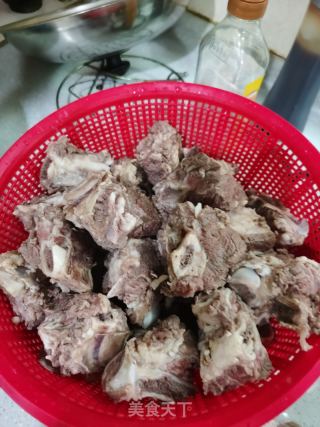 何小侠咖喱牛排的做法步骤：2