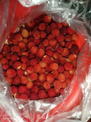 杨梅酒的做法步骤：1