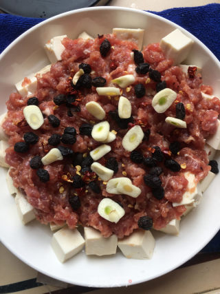 肉饼蒸豆腐的做法步骤：8
