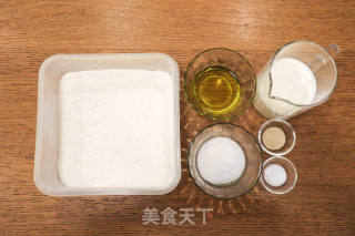 低温发酵免揉面包的做法步骤：1