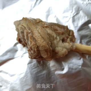 烤羊小腿的做法步骤：2