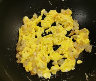 什锦炒饭的做法步骤：2