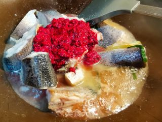降血脂抗衰老美食，红曲糟炒鱼块的做法步骤：5
