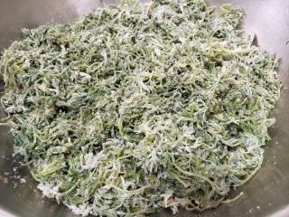 蒸白蒿的做法步骤：6