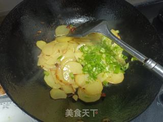 青椒土豆片的做法步骤：4