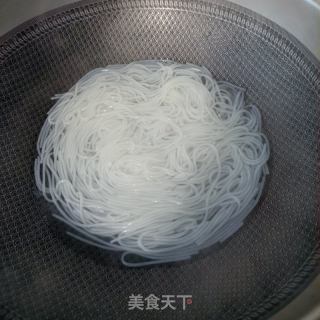 鸡肠草羊肉汤粉的做法步骤：8