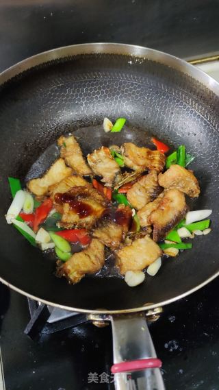 丝瓜炒鱼块的做法步骤：8
