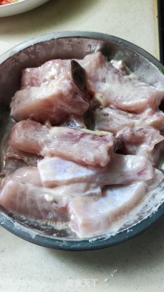 丝瓜炒鱼块的做法步骤：4