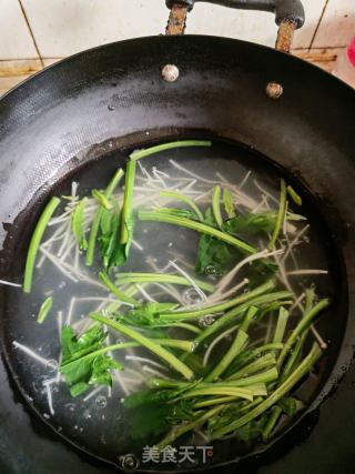 凉拌白绿双色蔬的做法步骤：2