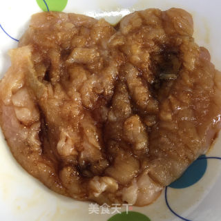 香煎鸡排的做法步骤：1