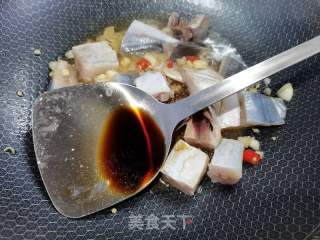 鲳鱼烧年糕的做法步骤：5