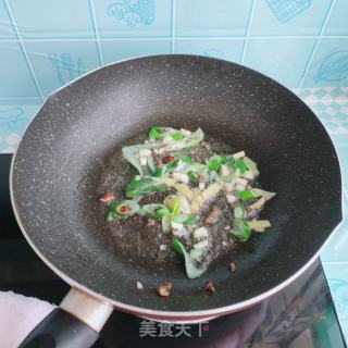 剁椒烧鲅鱼的做法步骤：6