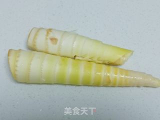春笋炒肉的做法步骤：1