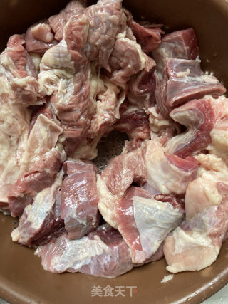 浓汤牛腩面的做法步骤：2