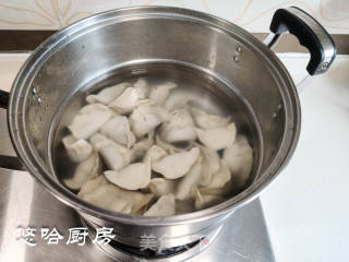 荠菜饺子的做法步骤：9