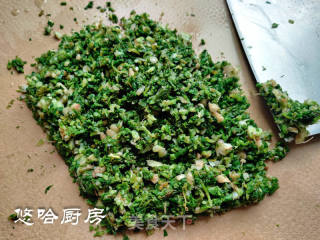 荠菜饺子的做法步骤：6