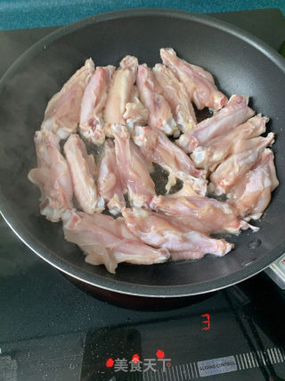 盐焗鸡翅的做法步骤：2
