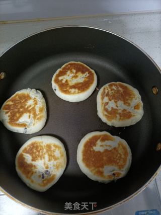 烙豆沙饼的做法步骤：17